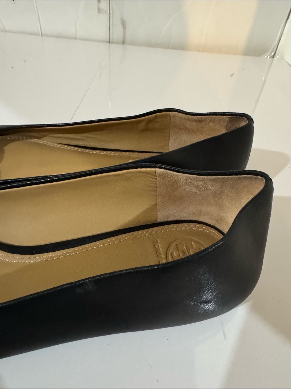 Tory Burch Black Leather Logo Round-Toe Ballet Flats Size 8.5 - Picture 9 of 10